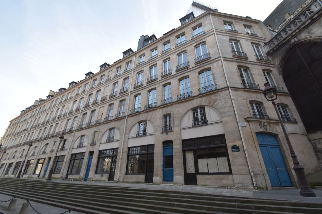 façades sur la rue François Miron