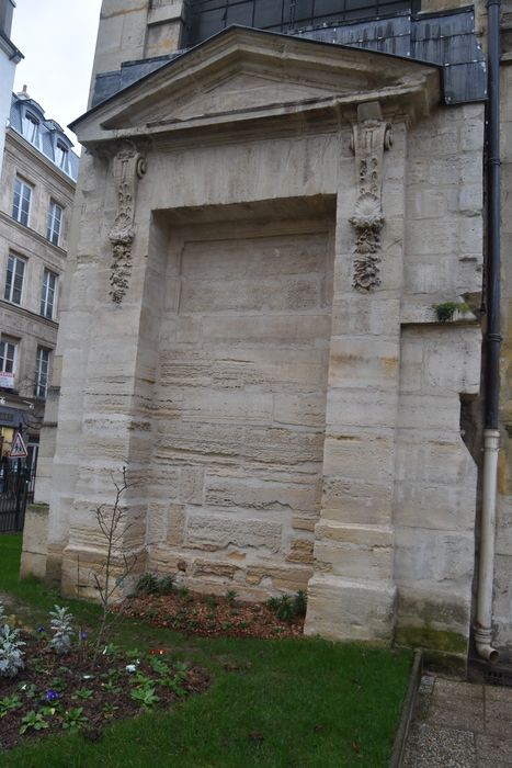 vue générale de l’ancienne fontaine