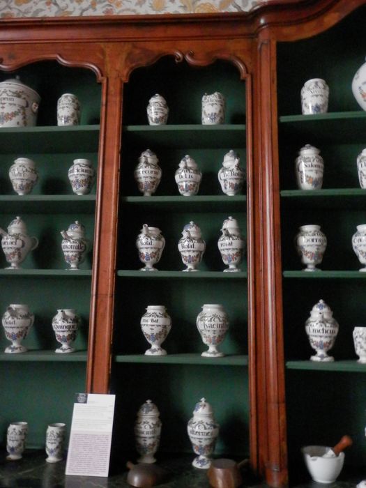 pots à pharmacie - © Ministère de la Culture (France), Médiathèque du patrimoine et de la photographie, diffusion GrandPalaisRmn Photo