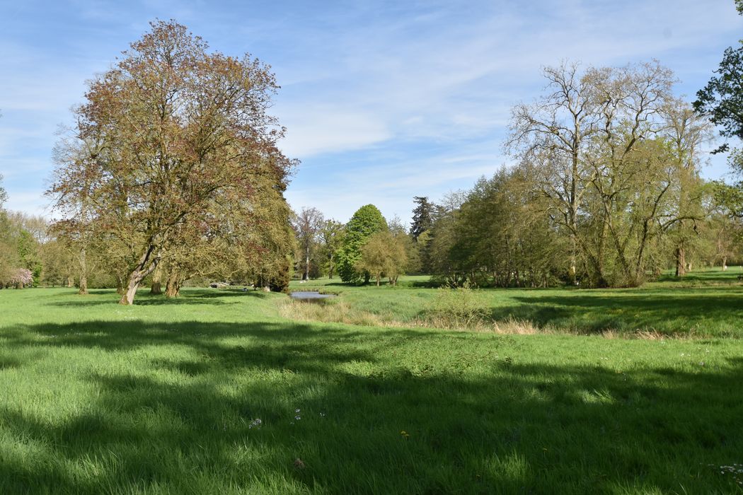 vue partielle du parc à proximité de la Chaumière aux Coquillages