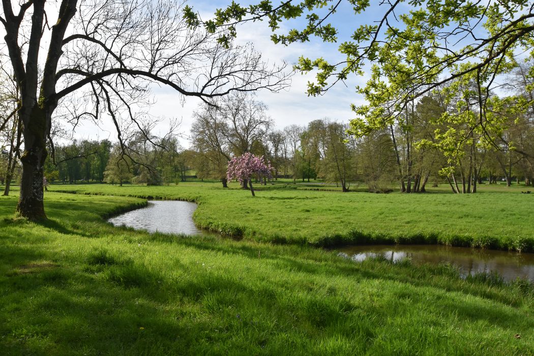 vue partielle du parc à proximité de la Chaumière aux Coquillages