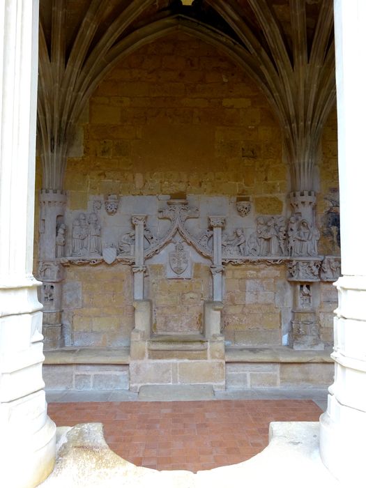 cloître, siège abbatial