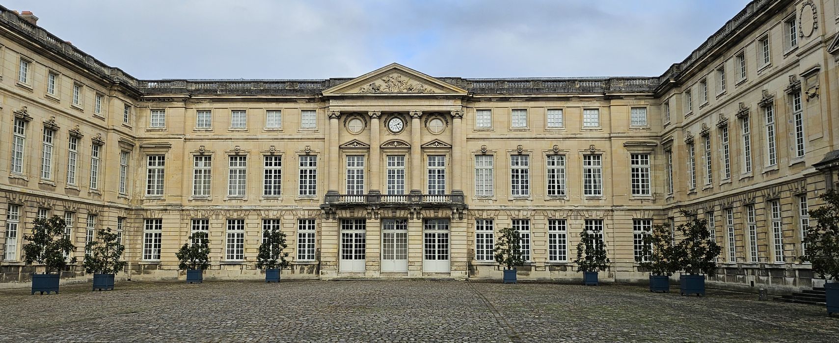 cour d’honneur, façade sud-ouest