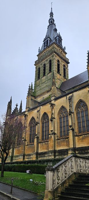 façade latérale sud, vue partielle