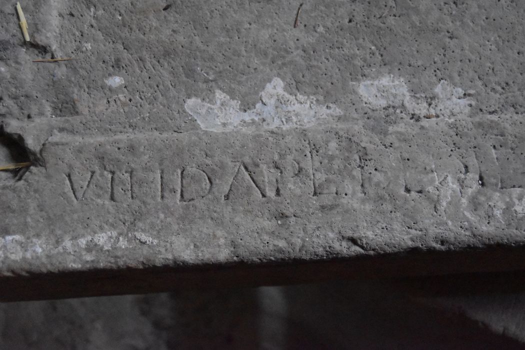 dalle funéraire, détail de l’inscription