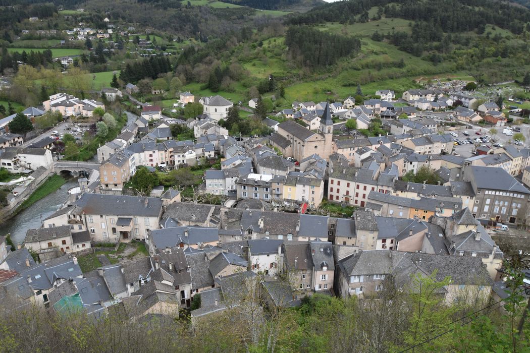 vue générale du village depuis la chapelle du Bon-Secours à l’Ouest