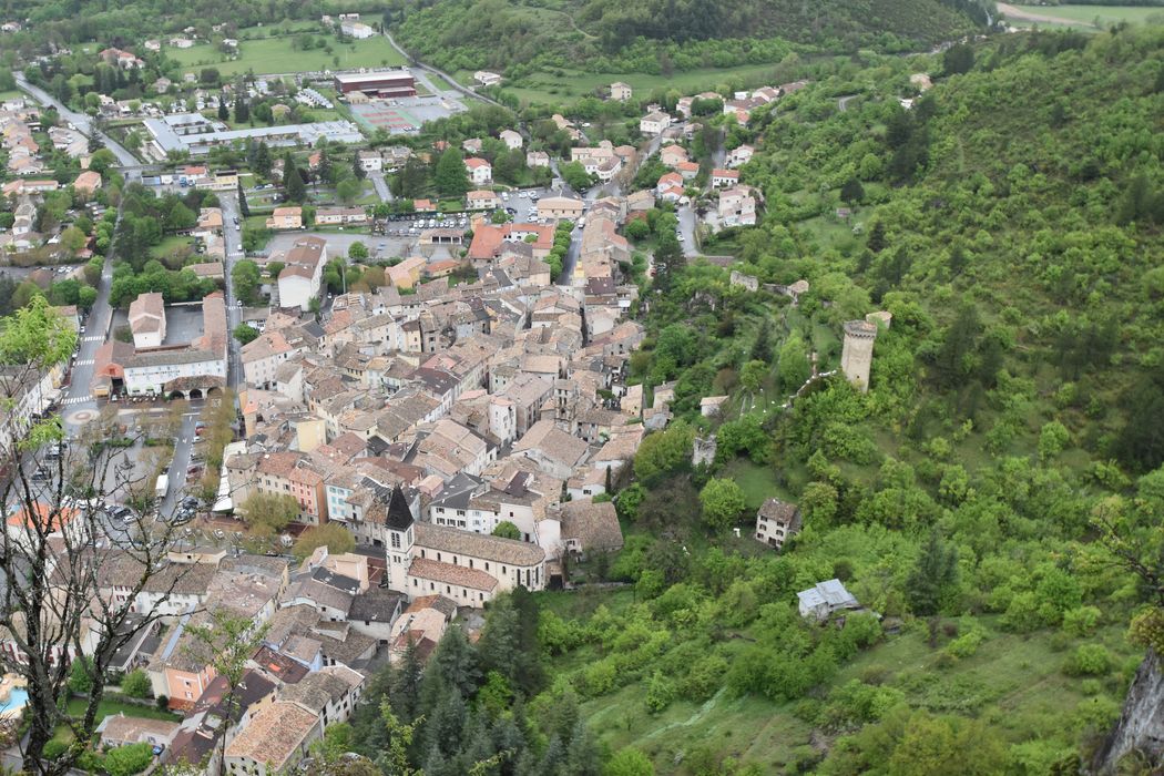 vue générale du bourg depuis la chapelle Notre-Dame du Roc