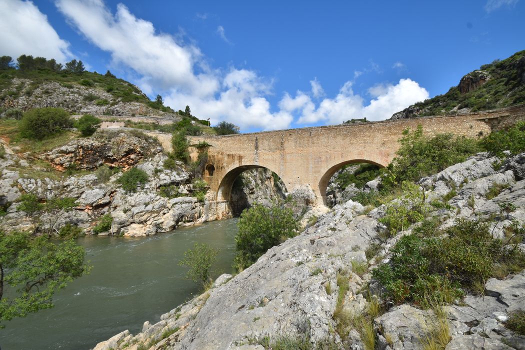 vue générale du pont depuis l’aval