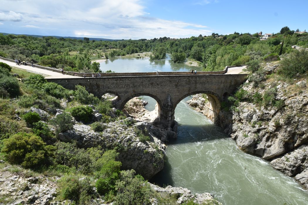 vue générale du pont depuis l’amont