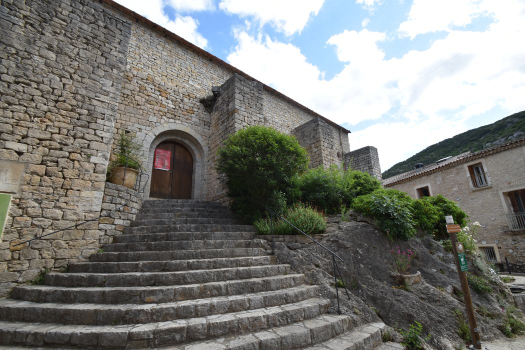 façade latérale sud, vue partielle