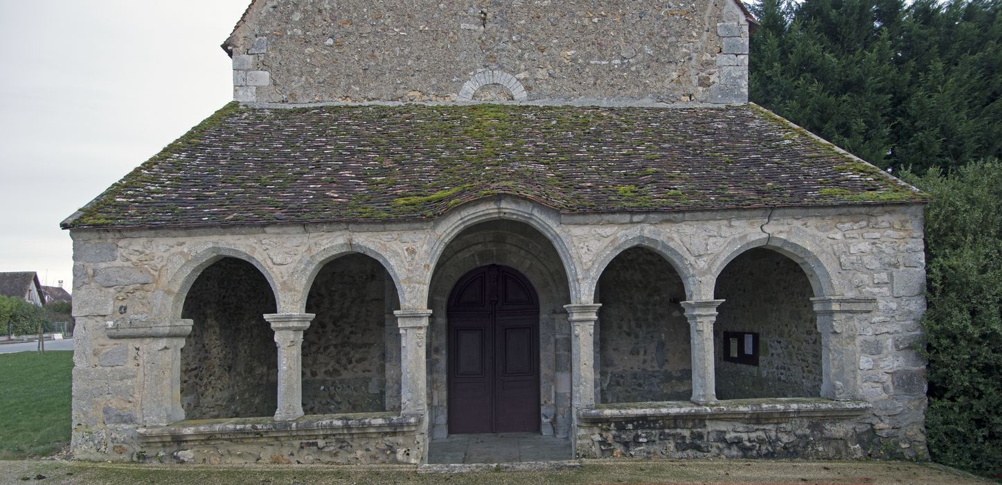 porche d’accès ouest