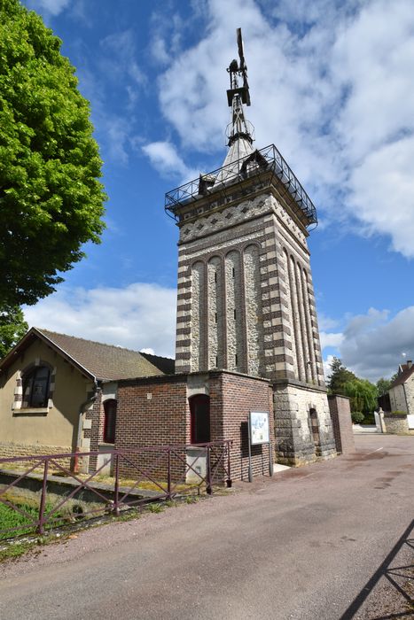 vue générale de l’éolienne depuis le Nord-Ouest