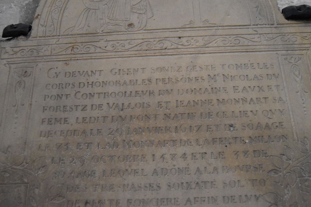 plaque funéraire de Nicolas du Pont et Jeanne Monnart, son épouse, détail de l’inscription