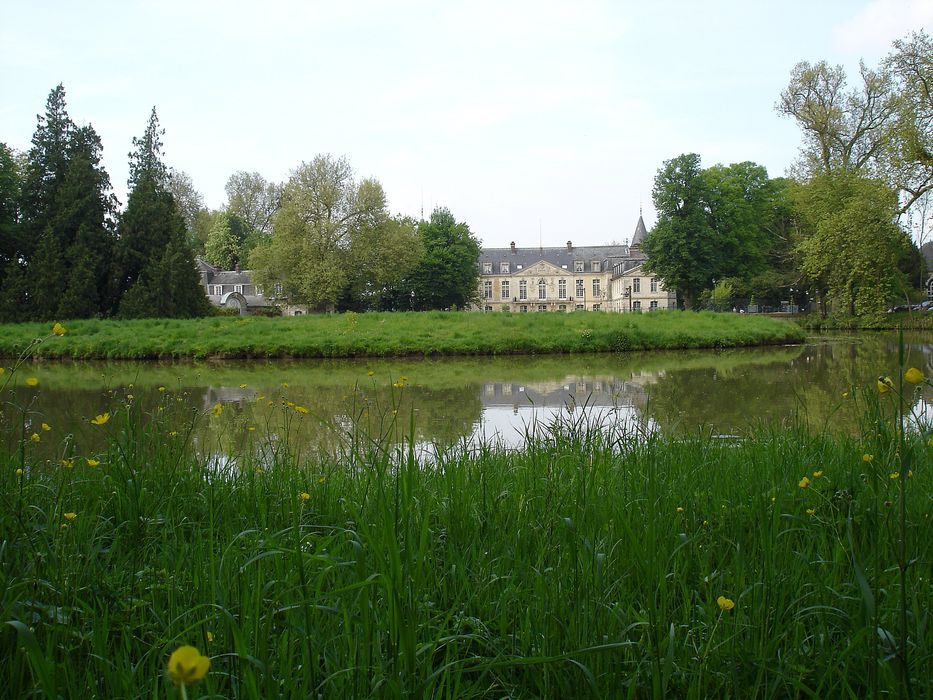 vue partielle du château depuis le Sud