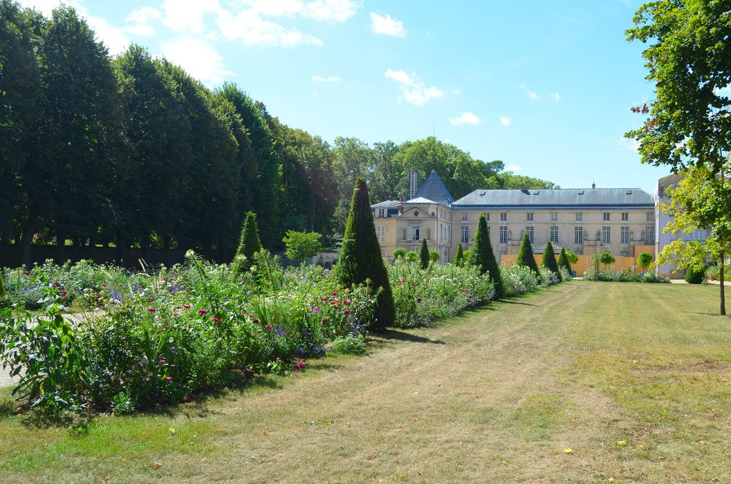 vue partielle du château depuis le Nord-Est