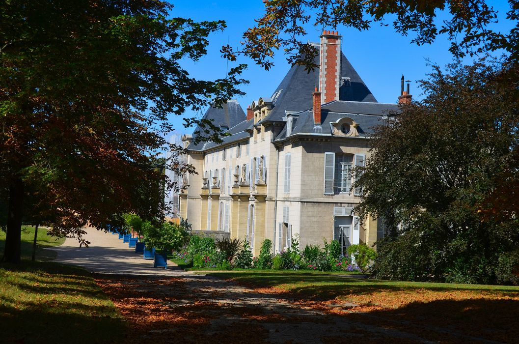 façades sud-ouest, sud-est, vue partielle