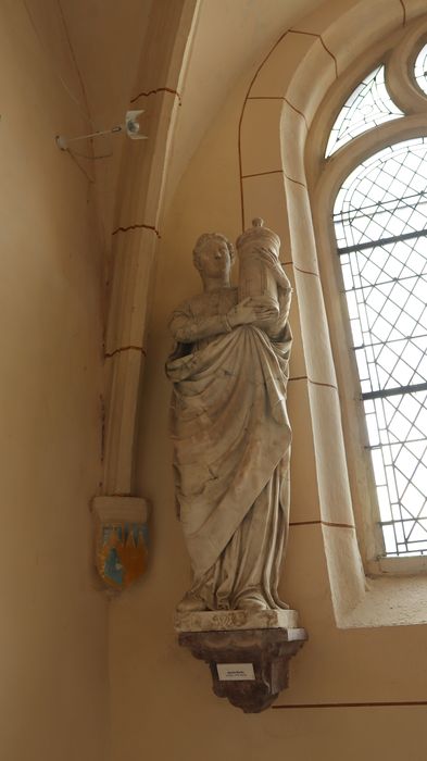 statue : Sainte Barbe