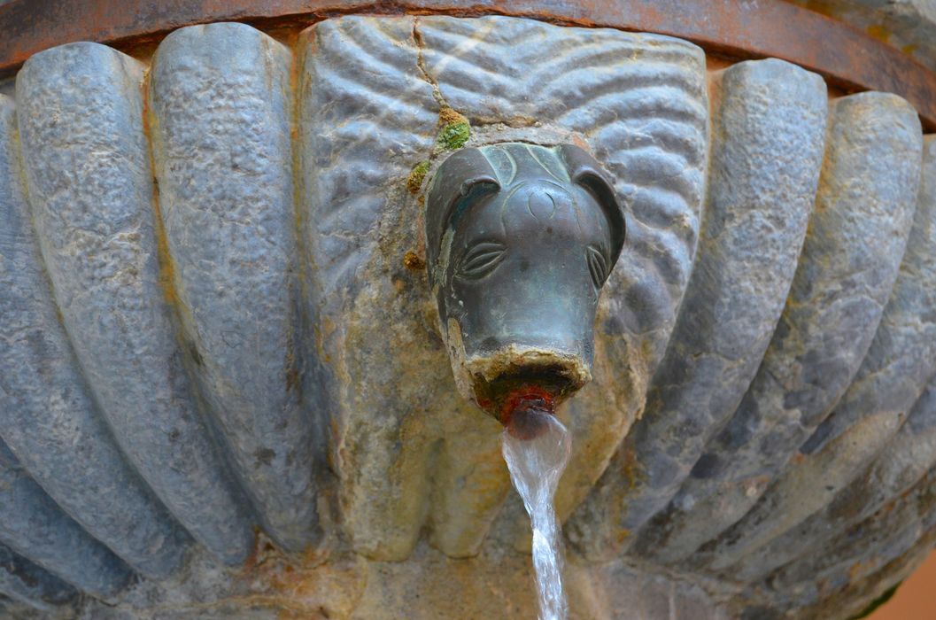 détail de la fontaine