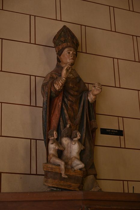 statue : Saint Nicolas