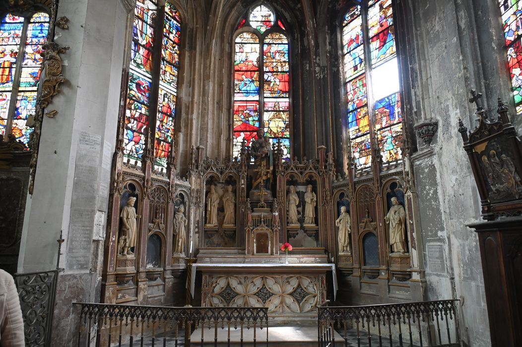 maître-autel, tabernacle, retable, tableau : Adoration des mages - © Ministère de la Culture (France), Médiathèque du patrimoine et de la photographie, diffusion GrandPalaisRmn Photo