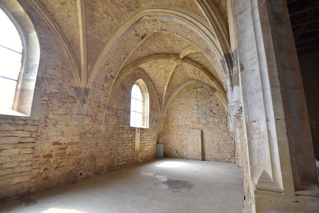 église, chapelle latérale sud du seigneur de Châteaumorand