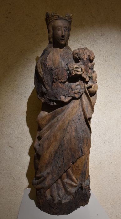 statue : Vierge à l’Enfant