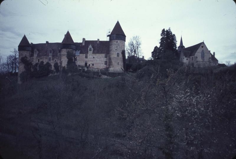 Ensemble sud et clocher de l'église