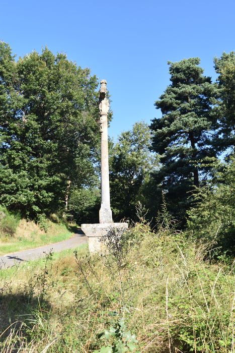 vue générale de la croix