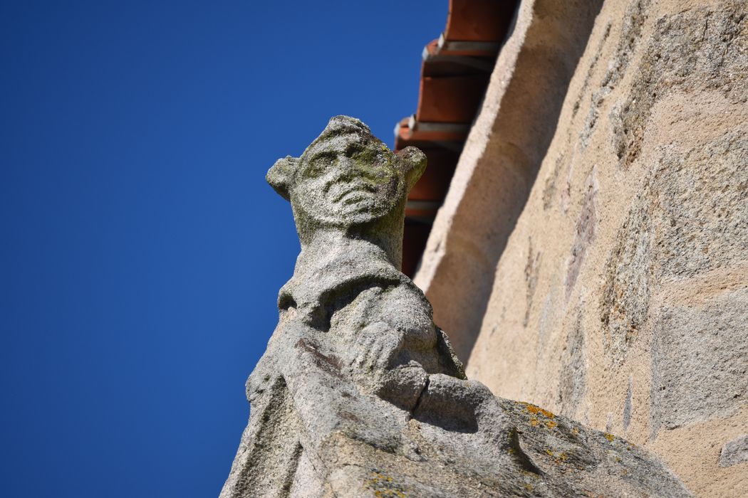 chevet, détail d’un détail décoratif d’un contrefort