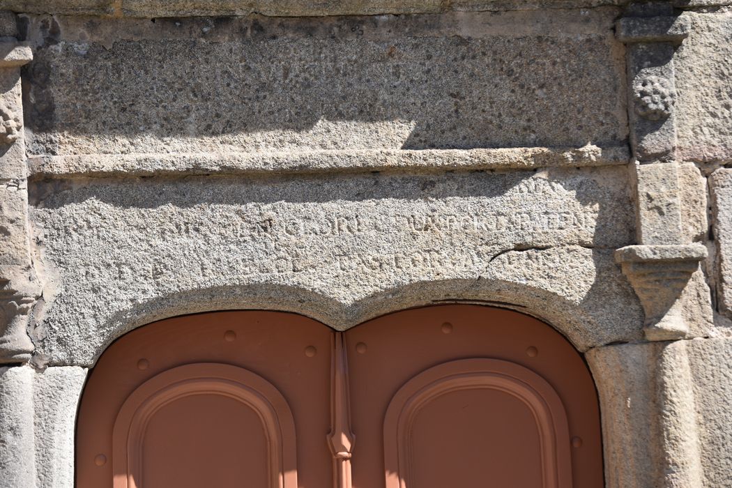 porte d’accès sud, détail de l’inscription du linteau