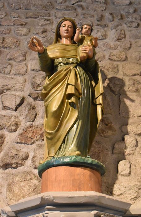 statue : Vierge à l’Enfant