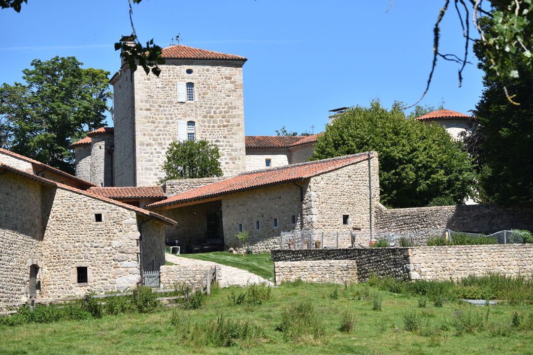 vue partielle des bâtiments depuis le Sud-Ouest