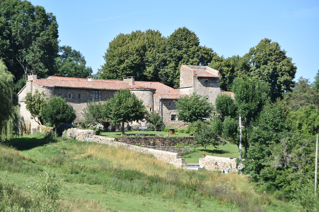 vue générale des bâtiments depuis le Sud-Ouest