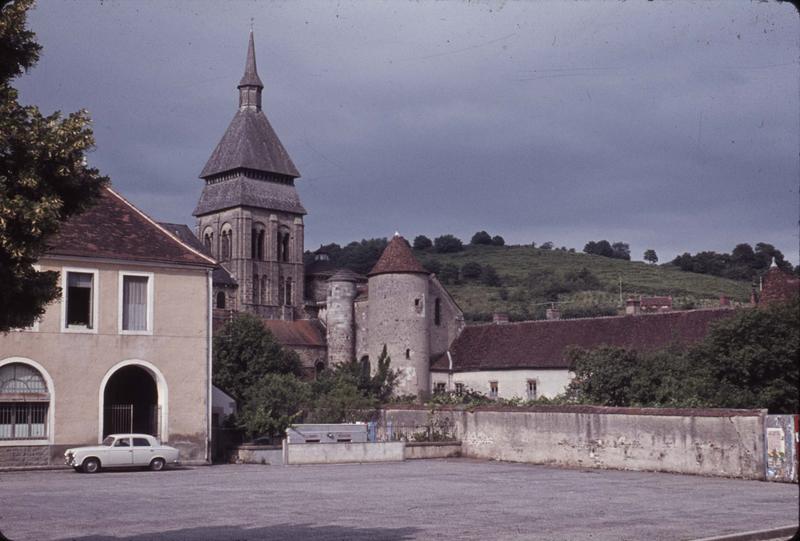 Ensemble sud, clocher et tourelle