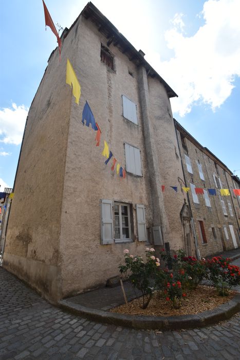 façade nord-ouest sur la rue 