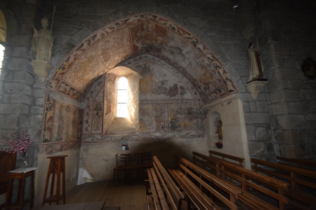 chapelle sud, peinture monumentale : Crucifixion, Père éternel et le tétramorphe, saint Onuphre, Jugement de saint Barthélémy