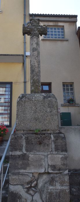 vue générale de la croix