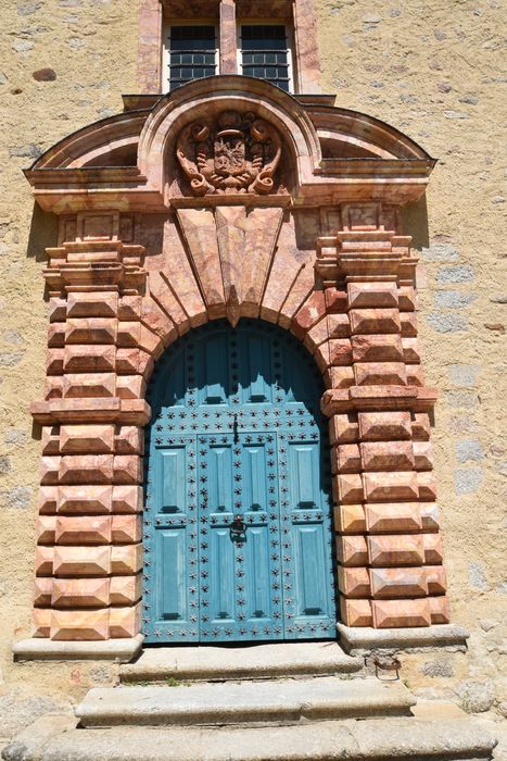 façade sud-ouest, portail d’accès à la cour intérieure