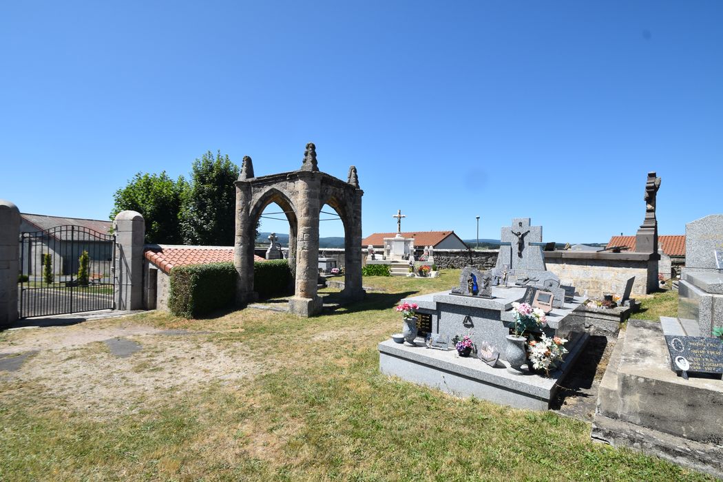 vue générale du tombeau dans son environnement