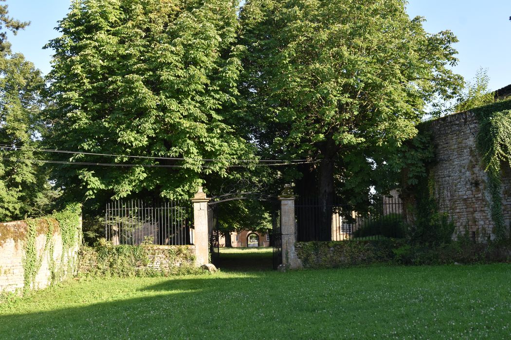 grille d’accès nord