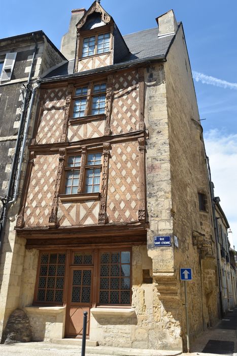 façade est sur rue