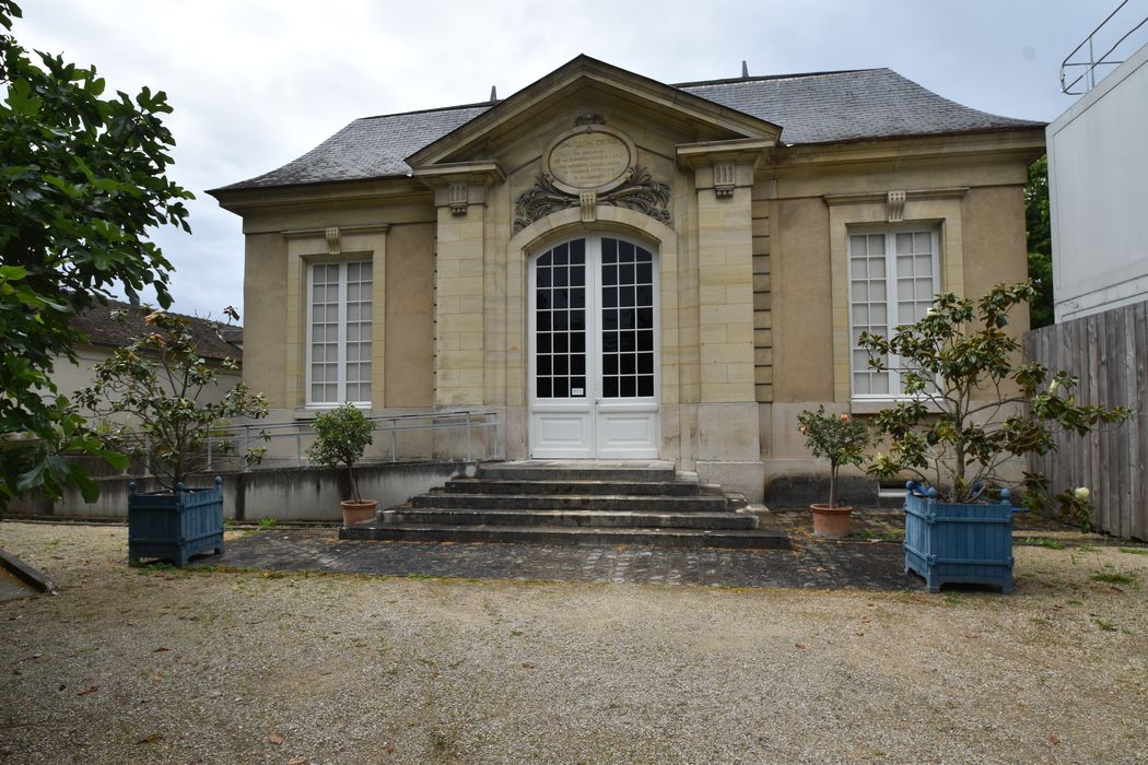 pavillon Osiris, façade sud-est