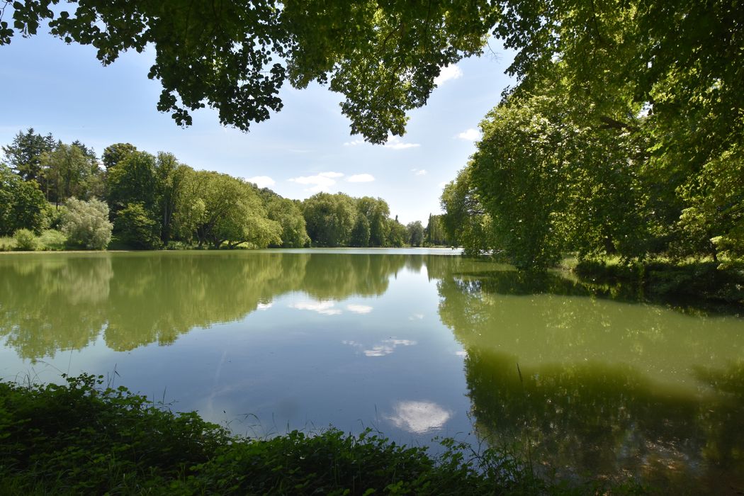 parc, étang vue depuis le Nord-Ouest