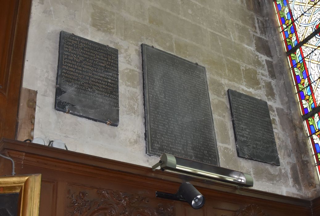 plaques funéraires de Laurens Le Caron, de Nicolas Guillebert, de Louis Le Caron