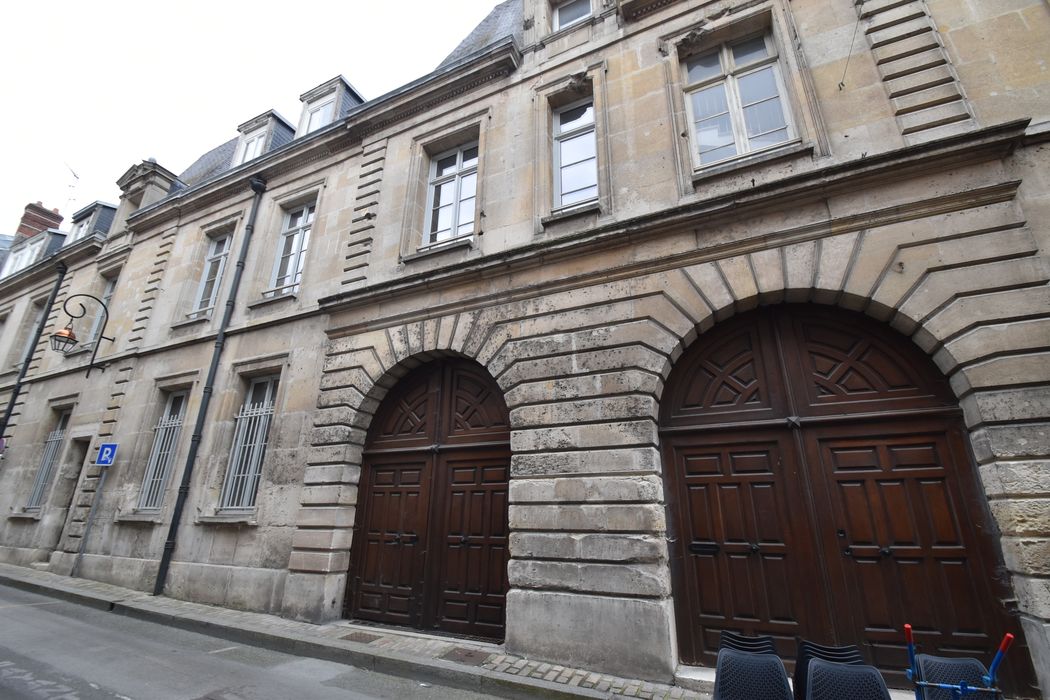 façade latérale sur la rue des Pâtissiers