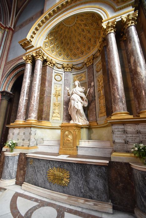 statue (grandeur nature) : Sainte Marguerite