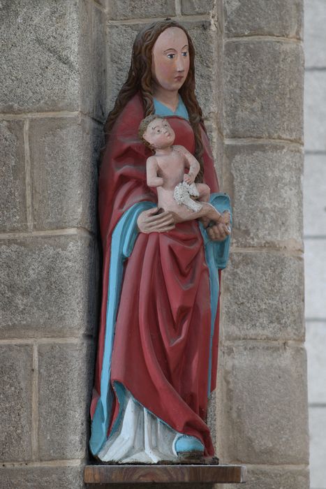 statue : Vierge à l’Enfant