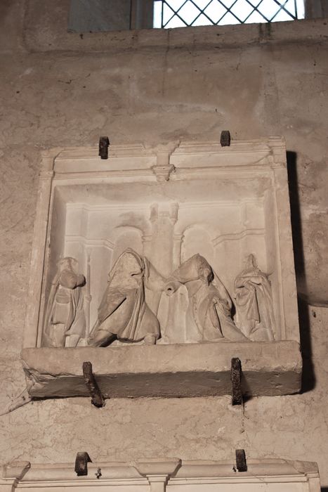 retable : Scènes de la vie de la Vierge et de saint Pierre, détail d’un des reliefs