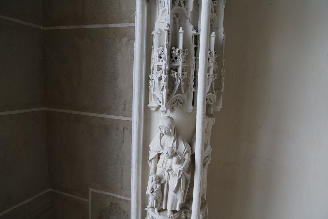 groupe sculpté : Noli me tangere, détail de l’encadrement - © Ministère de la Culture (France), Médiathèque du patrimoine et de la photographie, diffusion GrandPalaisRmn Photo