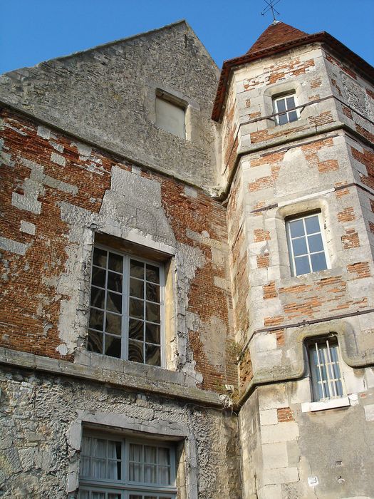 façade sud, vue partielle